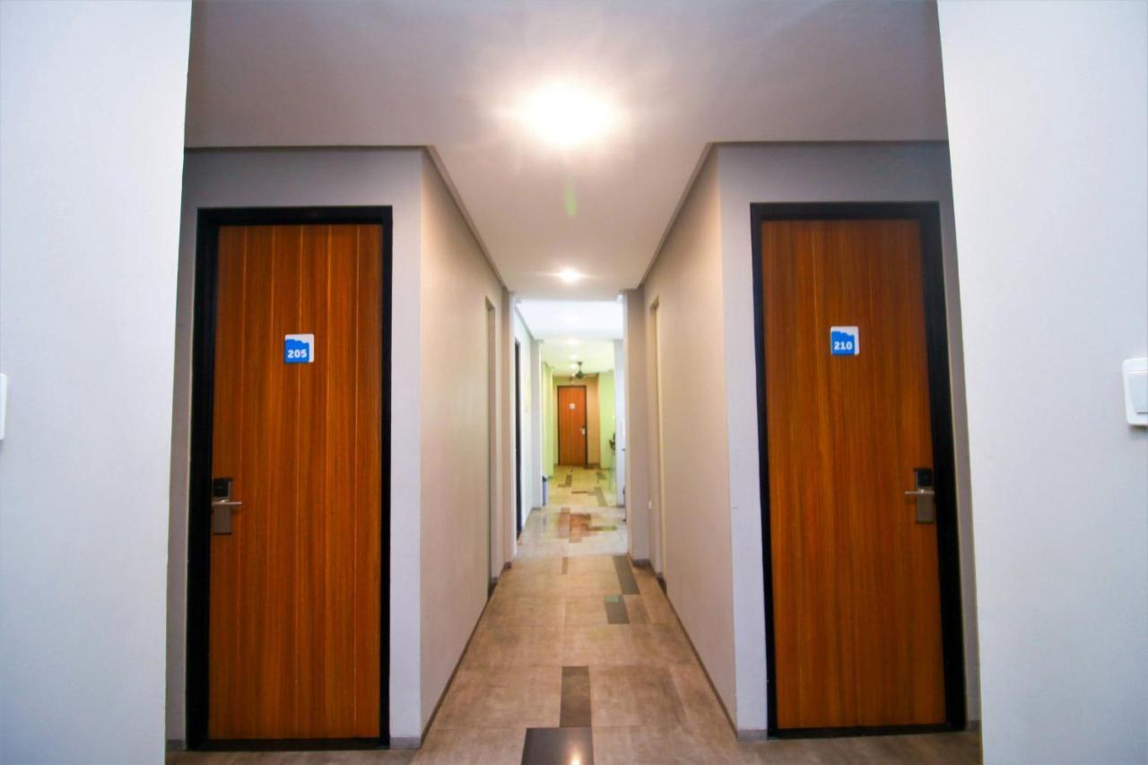 Bale Resident Hostel Jakarta Bagian luar foto