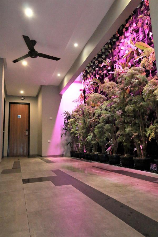 Bale Resident Hostel Jakarta Bagian luar foto