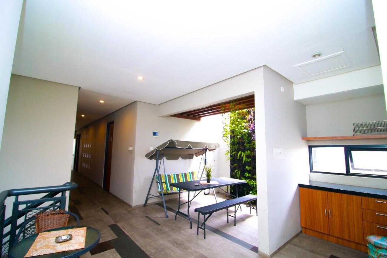 Bale Resident Hostel Jakarta Bagian luar foto